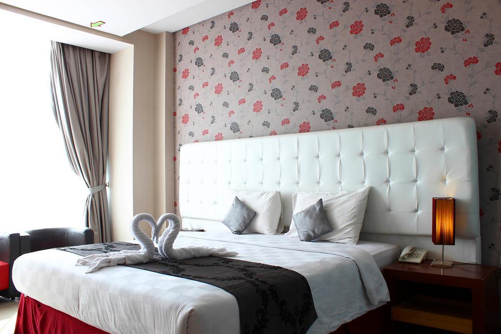 The Rizen Hotel Cisarua Exteriör bild